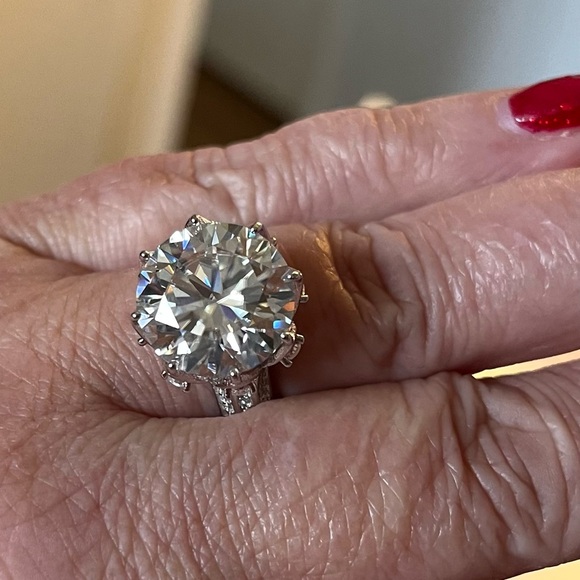 Moissanite 14k WG over SS-an amazing 10ct stone with accents!  Sz9 - Picture 3 of 6